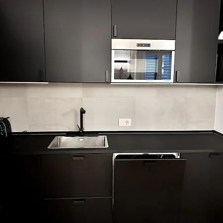 Tasso House Apartman *